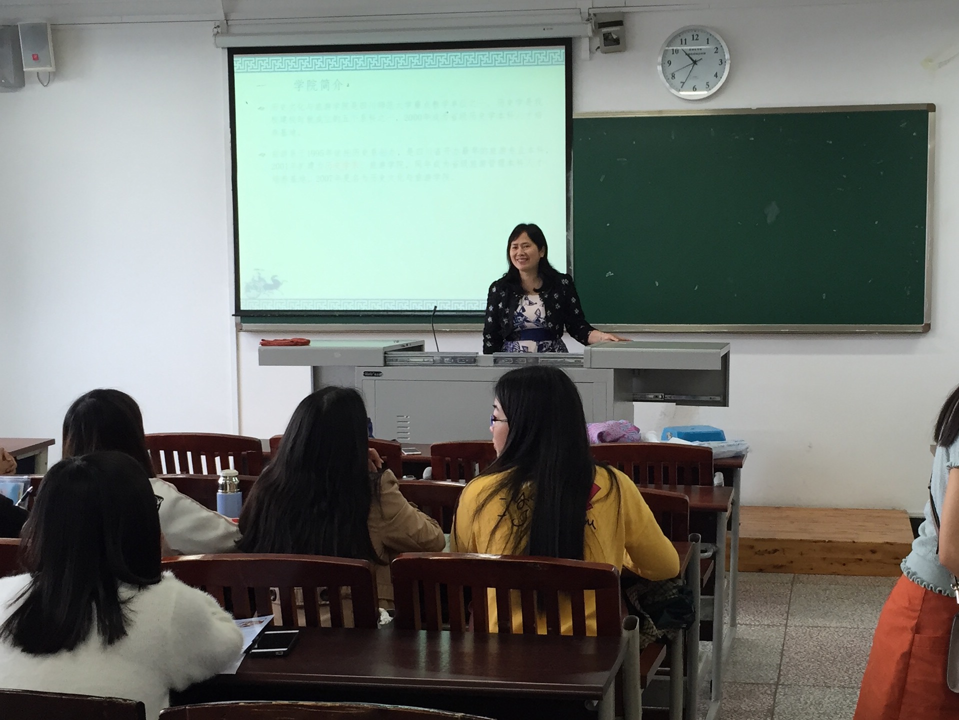 学院2017年第四场、第五场研究生招生专业宣讲会在重庆市举办.jpg