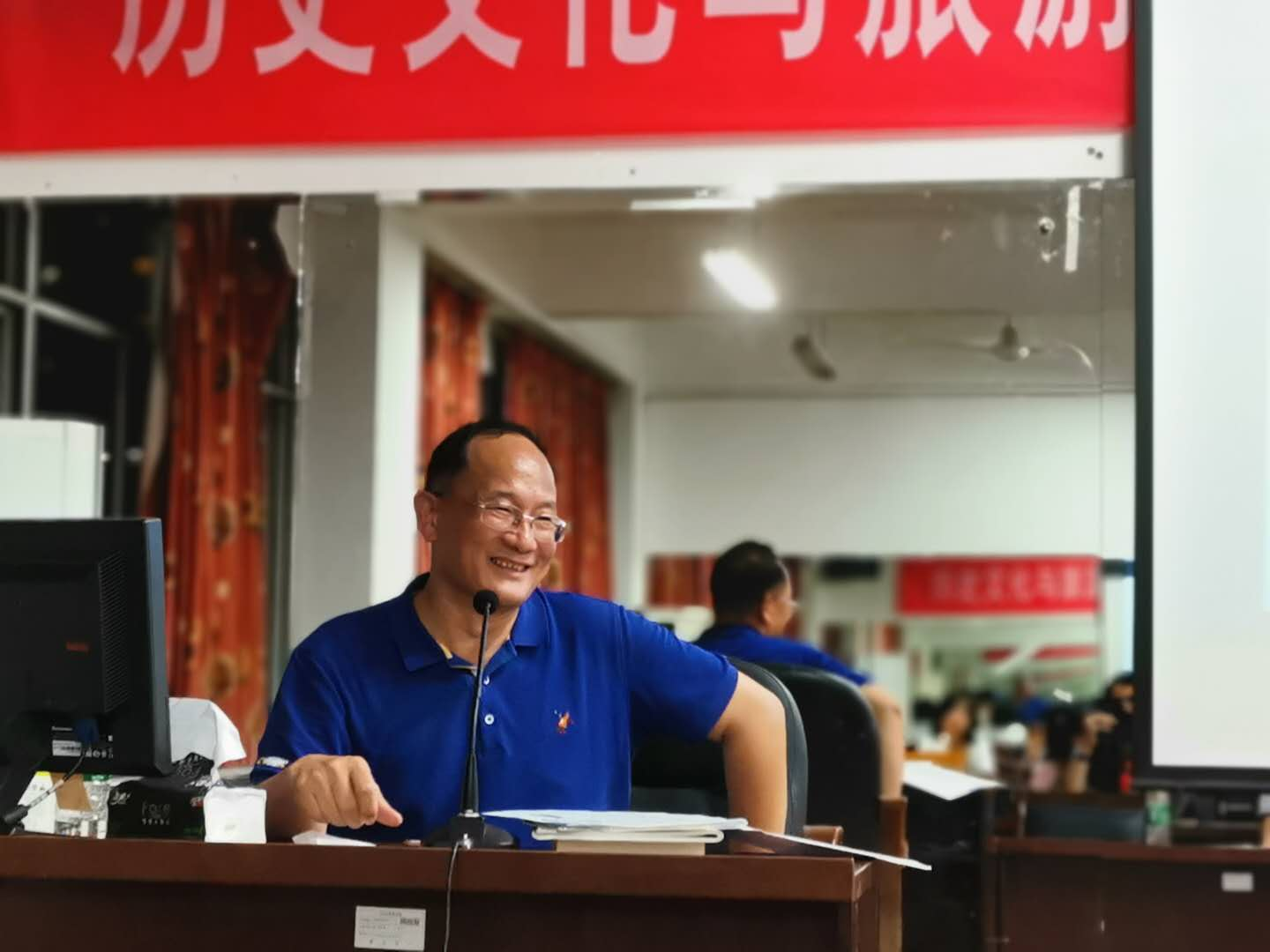 郑海麟教授主讲《黄遵宪与西学东渐》